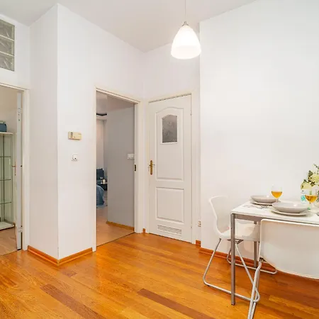 Grzegorzki - 55m2, Balcony - By Rentujemy Apartment *