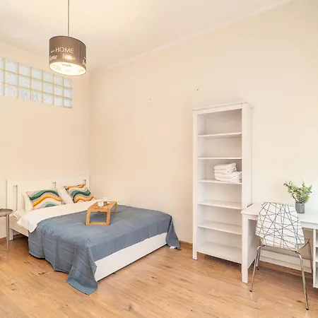 Apartment Grzegorzki - 55m2, Balcony - By Rentujemy