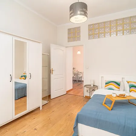 Grzegorzki - 55m2, Balcony - By Rentujemy Cracovia